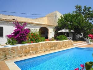 thumbnail: Outdoor pool