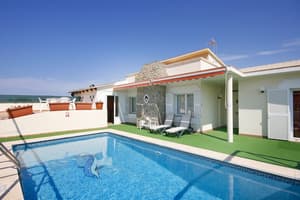 thumbnail: Outdoor pool