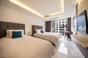 thumbnail: Room