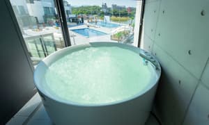 thumbnail: Jetted tub