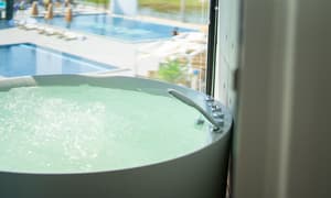 thumbnail: Jetted tub