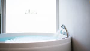 thumbnail: Deep soaking bathtub