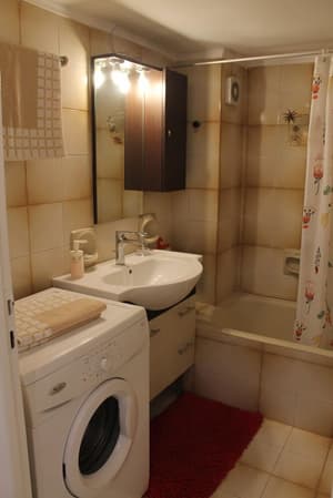 thumbnail: Bathroom