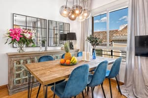 thumbnail: Dining room