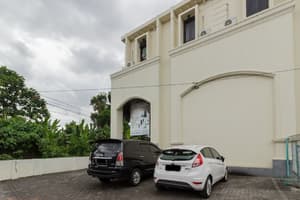 thumbnail: Exterior