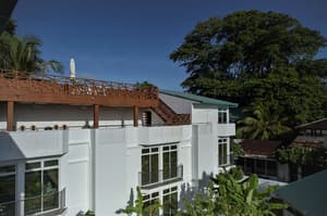 thumbnail: Exterior