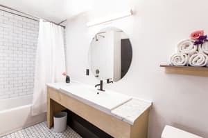 thumbnail: Bathroom