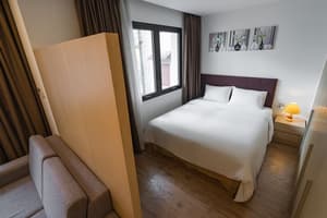 thumbnail: Room
