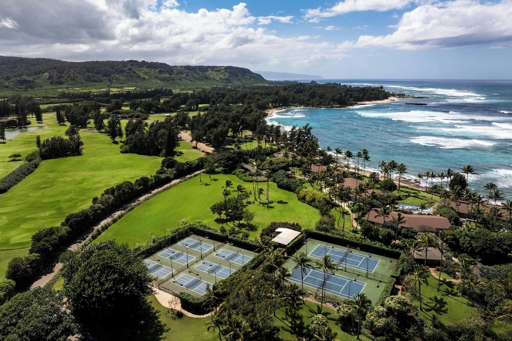 Tennis court