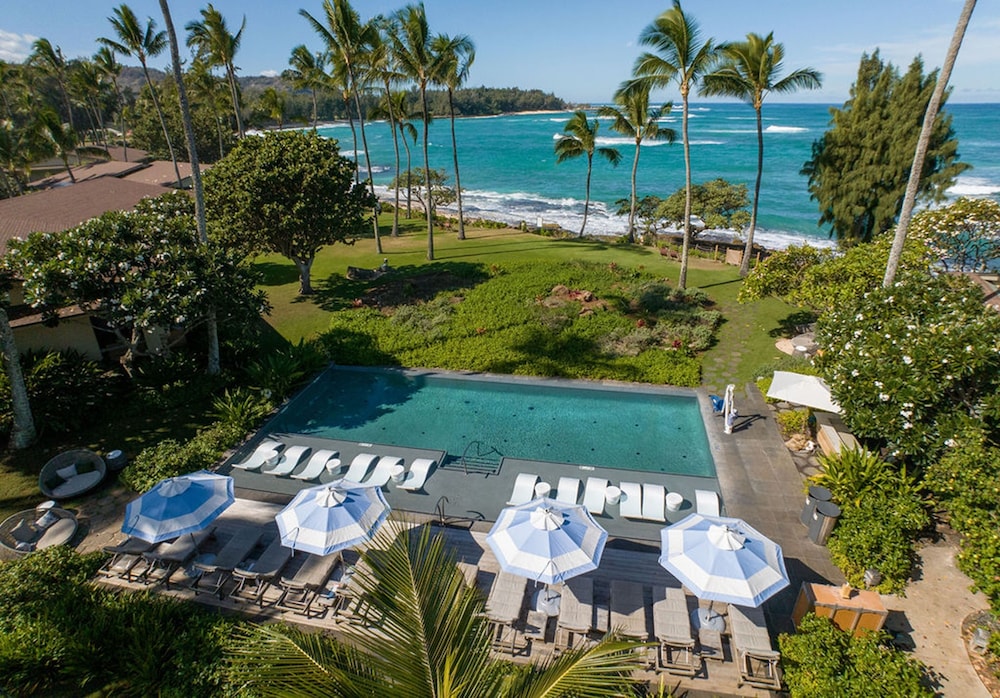 Infinity pool