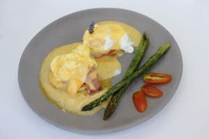 thumbnail: Dining