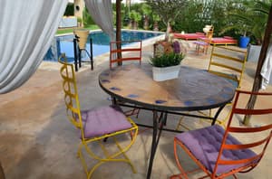 thumbnail: Outdoor dining