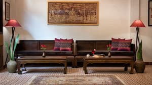 thumbnail: Lobby sitting area