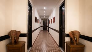thumbnail: Hallway