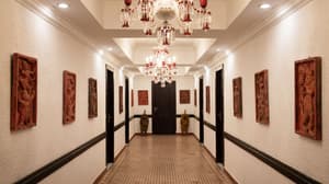 thumbnail: Hallway