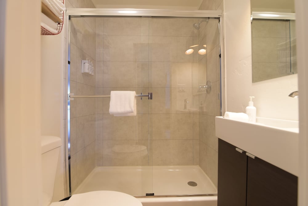 Bathroom shower