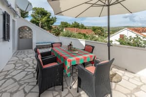 thumbnail: Terrace/patio