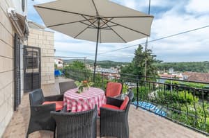 thumbnail: Terrace/patio