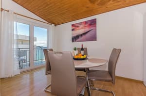 thumbnail: Living room