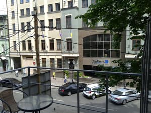 thumbnail: Balcony