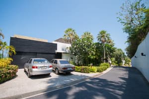 thumbnail: Parking
