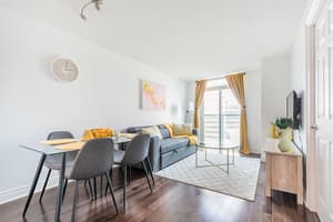 thumbnail: In-room dining