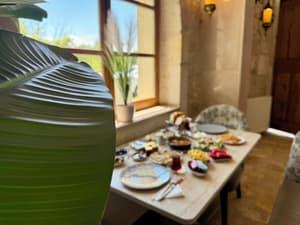 thumbnail: Breakfast area