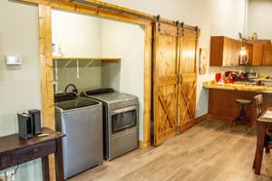 thumbnail: Laundry room