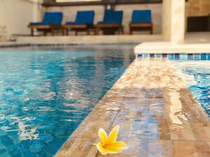 thumbnail: Pool