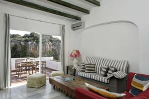 thumbnail: Living area