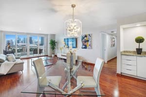 thumbnail: In-room dining