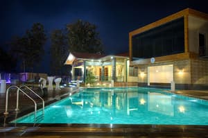 thumbnail: Pool