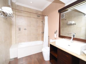 thumbnail: Bathroom