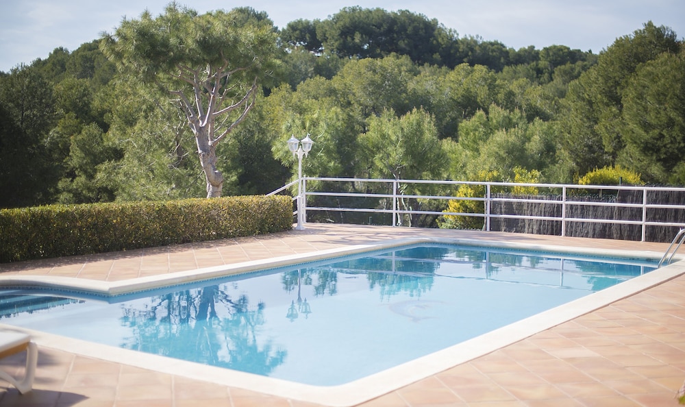 Private pool