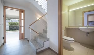 thumbnail: Staircase
