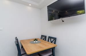 thumbnail: Dining