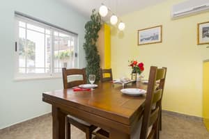 thumbnail: Dining