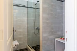 thumbnail: Bathroom shower