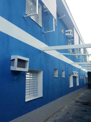 thumbnail: Exterior detail