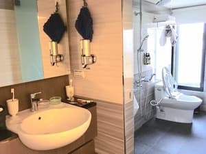 thumbnail: Bathroom shower