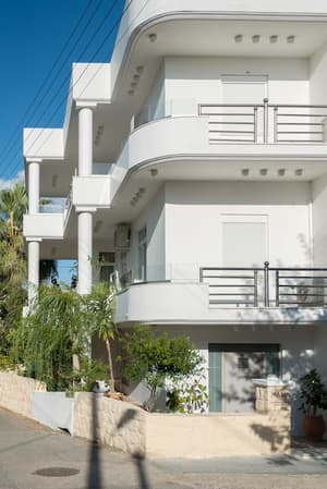 thumbnail: Exterior