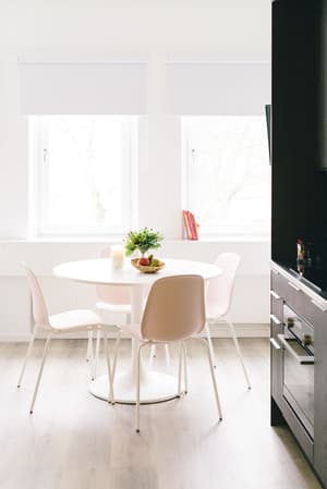thumbnail: In-room dining