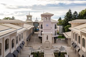 thumbnail: Courtyard