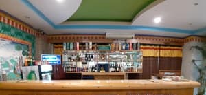 thumbnail: Bar (on property)