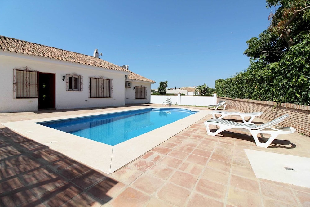 Private pool