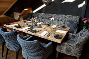 thumbnail: Restaurant