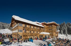 thumbnail: Exterior