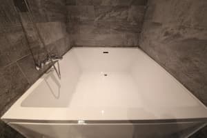 thumbnail: Deep soaking bathtub