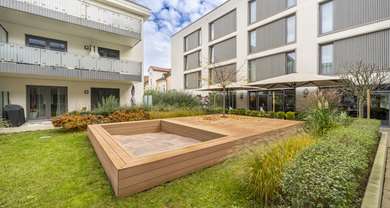 On-Site,Outdoor/Exterior,Exterior View of Building