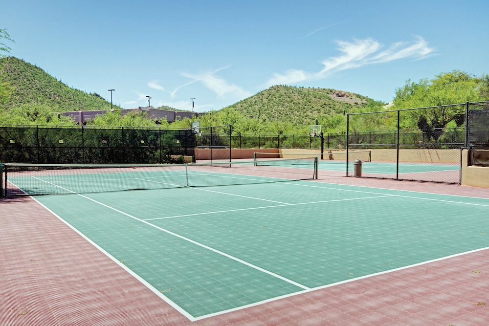 Tennis court